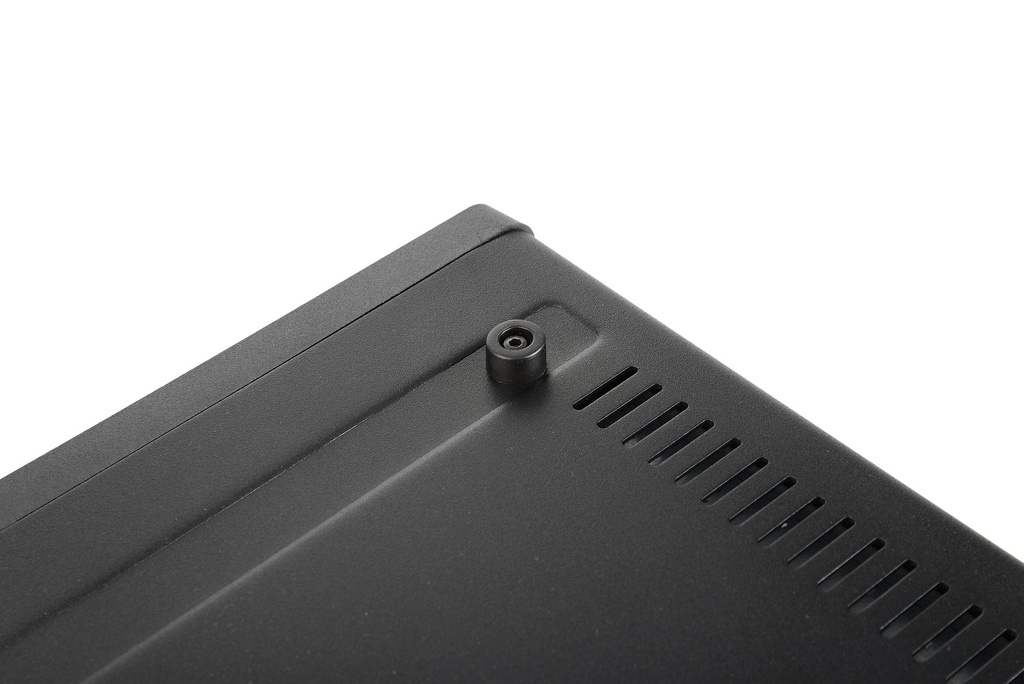 [dt-550-0-0-s-a] DT-550 Caja de aluminio para sobremesa ( negra , con placa de montaje , panel plano, con ventilación)