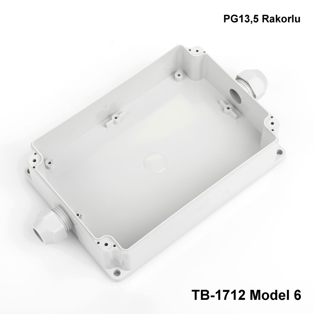 [tb-1712-m6-0-v0] حاوية TB-1712 IP-67 مع غدة كابل مصبوب (رمادي فاتح، موديل 6، v0)