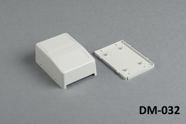 [DM-032-0-0-G-0] DM-032 Custodia per montaggio a parete (grigio chiaro, chiusa, HB, senza ventilazione)